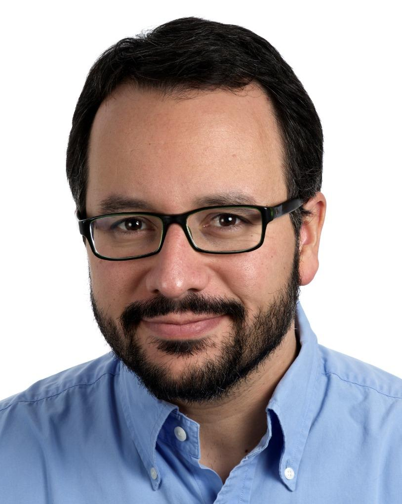 Dr. Javier Tapia Guadix