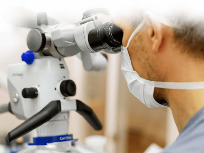 Webinar: Beneficios del Microscopio Dental en Periodoncia